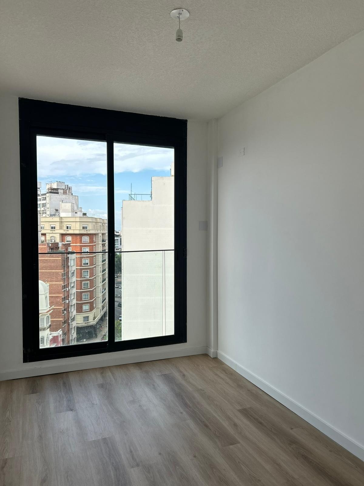Apartamento Luminoso A Estrenar En Alquiler En Tres Cruces - 2 Dormitorios Con Balcón + Garaje Incluido · Foto 5