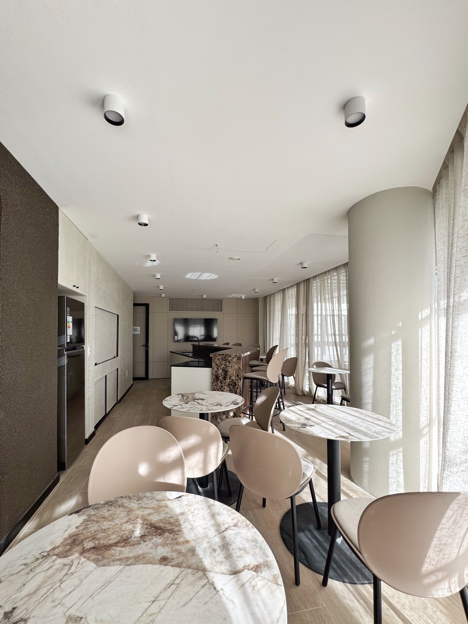Apartamento Luminoso A Estrenar En Alquiler En Tres Cruces - 2 Dormitorios Con Balcón + Garaje Incluido · Foto 12