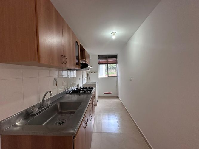 Apartamento de 2 alcobas en arriendo en El Poblado, Medellín, 59 m² · foto 5 de 17