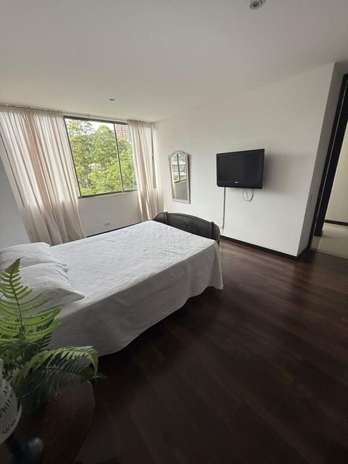 Apartamento de 2 alcobas en arriendo en Cola Del Zorro, Medellín, 145 m² · foto 12 de 15