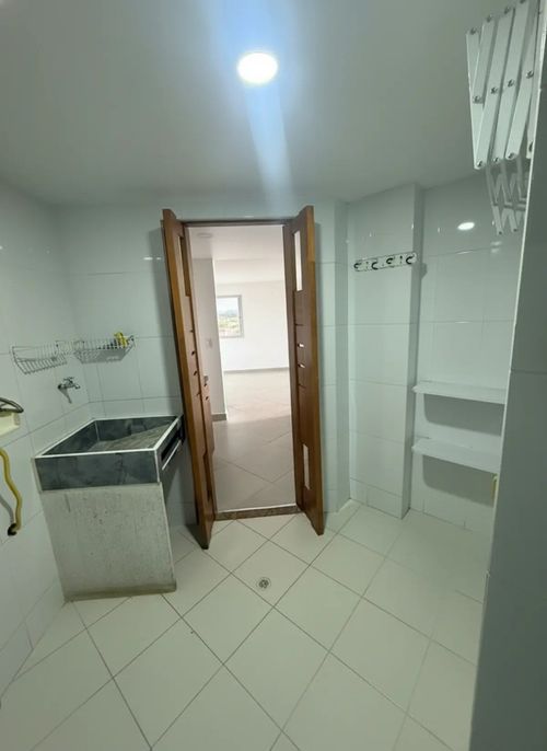 Apartamento de 2 alcobas en arriendo en Cola Del Zorro, Medellín, 145 m² · foto 14 de 15