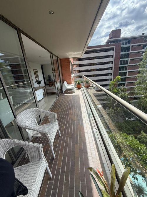 Apartamento de 2 alcobas en arriendo en Cola Del Zorro, Medellín, 145 m² · foto 13 de 15