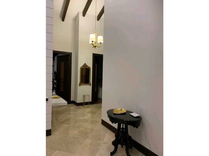 Casa de 3 alcobas en venta en Fundadores, Armenia, 590 m² · foto 5 de 15