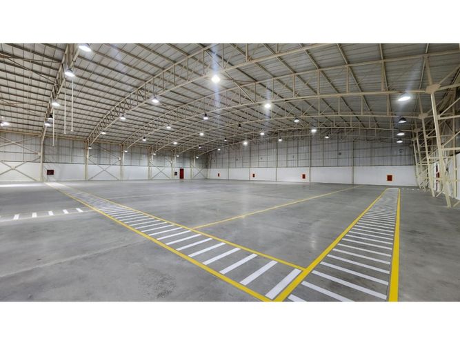 Bodega en venta en Via El Eden, Armenia, 3217 m² · foto 9 de 24