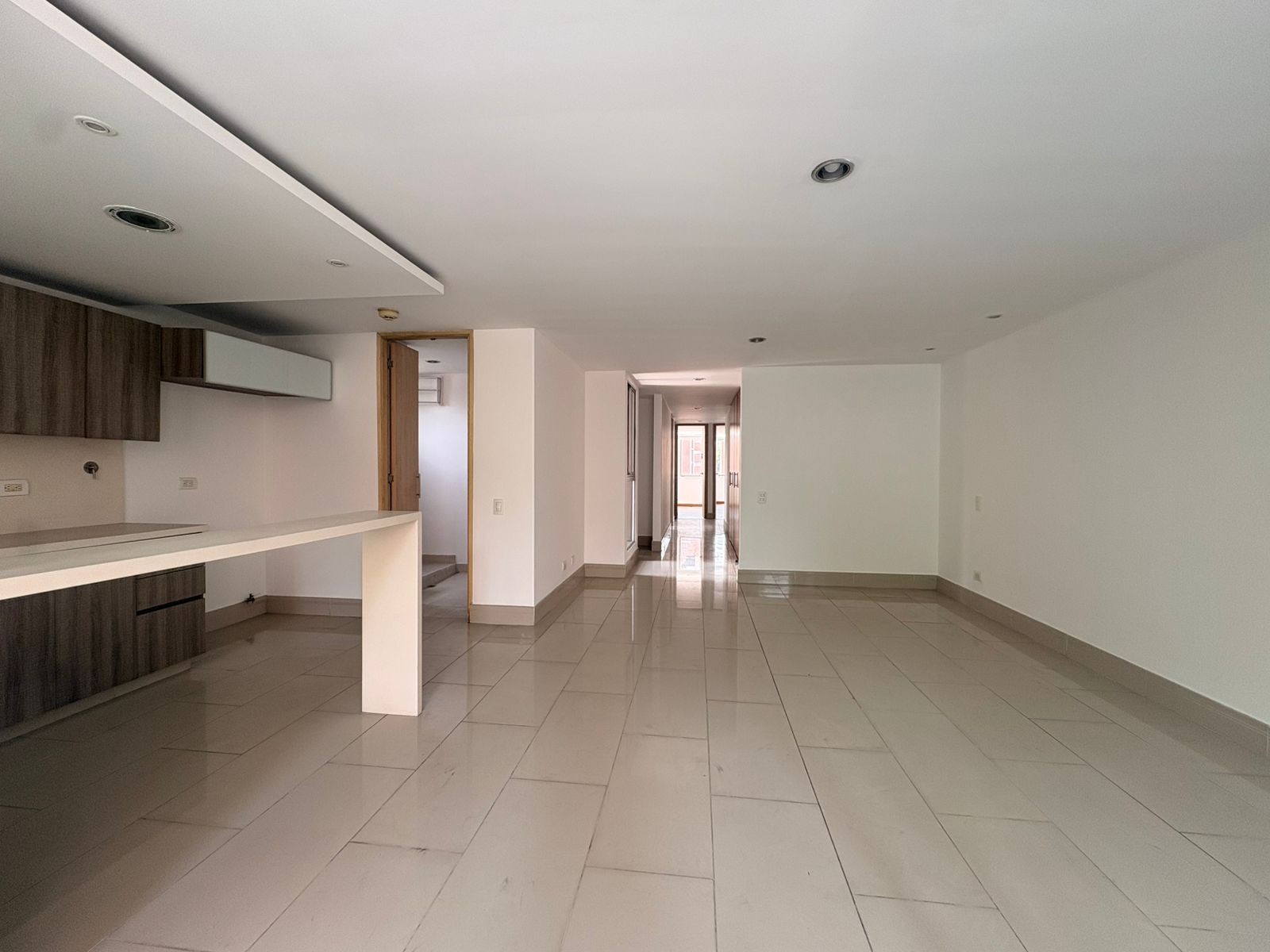 Apartamento en venta en Loma Benedictinos, Envigado · foto 4 de 15