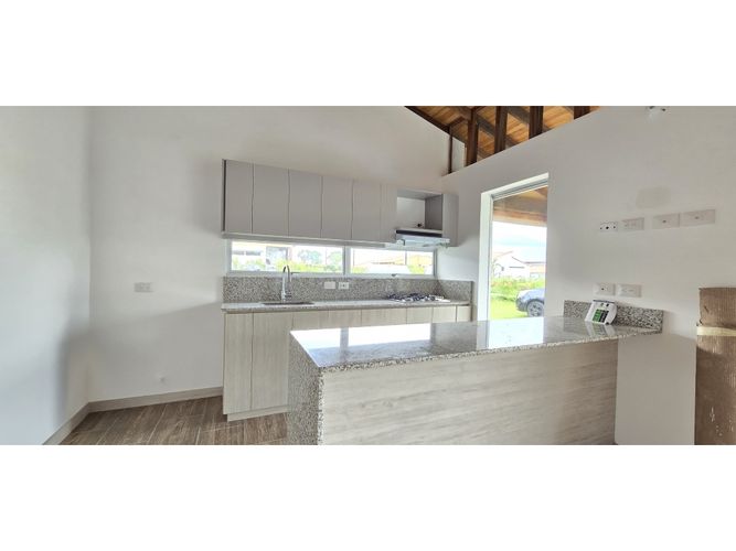 Casa de 3 alcobas en venta en El Caimo, Armenia, 160 m² · foto 2 de 15