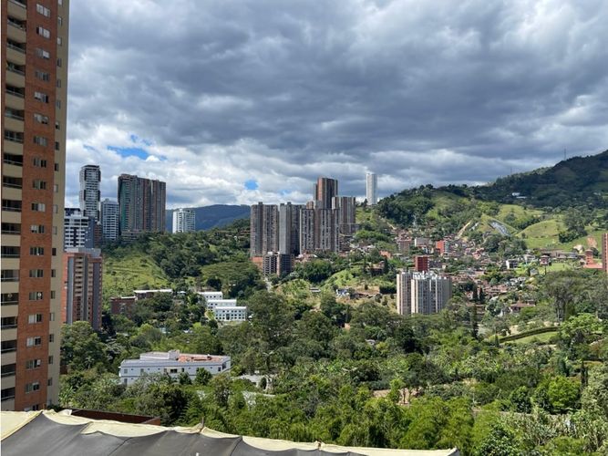 Apartamento en venta en Loma De San Jose, Sabaneta · foto 6 de 15