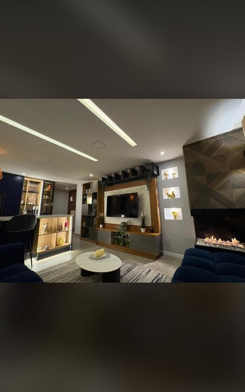 Apartamento en venta en Nuevo Campin, Bogotá · foto 3 de 13