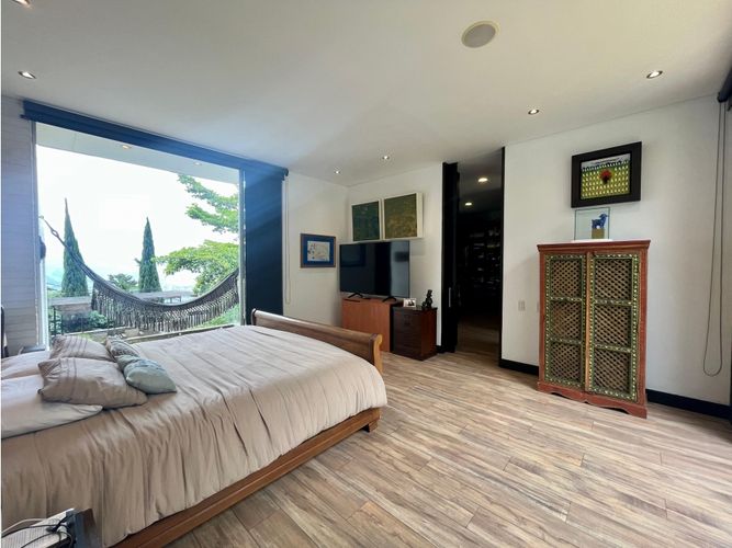 Casa de 4 alcobas en venta en Las Palmas, Medellín, 470 m² · foto 5 de 13