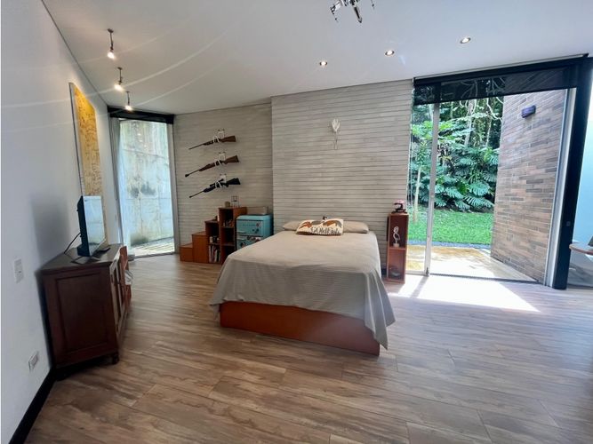 Casa de 4 alcobas en venta en Las Palmas, Medellín, 470 m² · foto 10 de 13