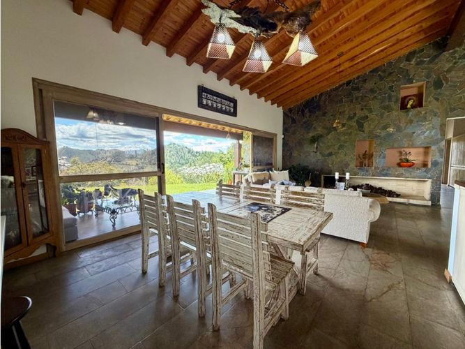 Casa de 3 alcobas en venta en Pantanillo, El Retiro, 221 m² · foto 3 de 17