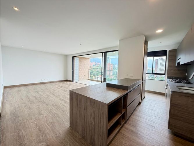 Apartamento de 3 alcobas en arriendo en Los Balsos, Medellín, 148 m² · foto 5 de 19
