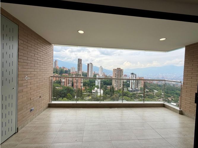 Apartamento de 3 alcobas en arriendo en Los Balsos, Medellín, 148 m² · foto 7 de 19