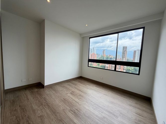 Apartamento de 3 alcobas en arriendo en Los Balsos, Medellín, 148 m² · foto 11 de 19