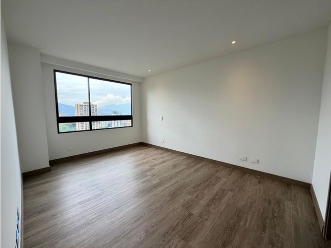 Apartamento de 3 alcobas en arriendo en Los Balsos, Medellín, 148 m² · foto 13 de 19