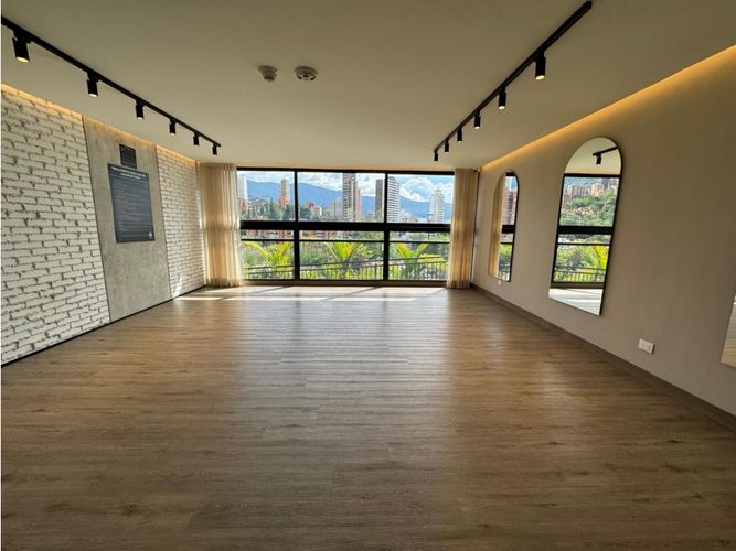 Apartamento de 3 alcobas en arriendo en Los Balsos, Medellín, 148 m² · foto 16 de 19