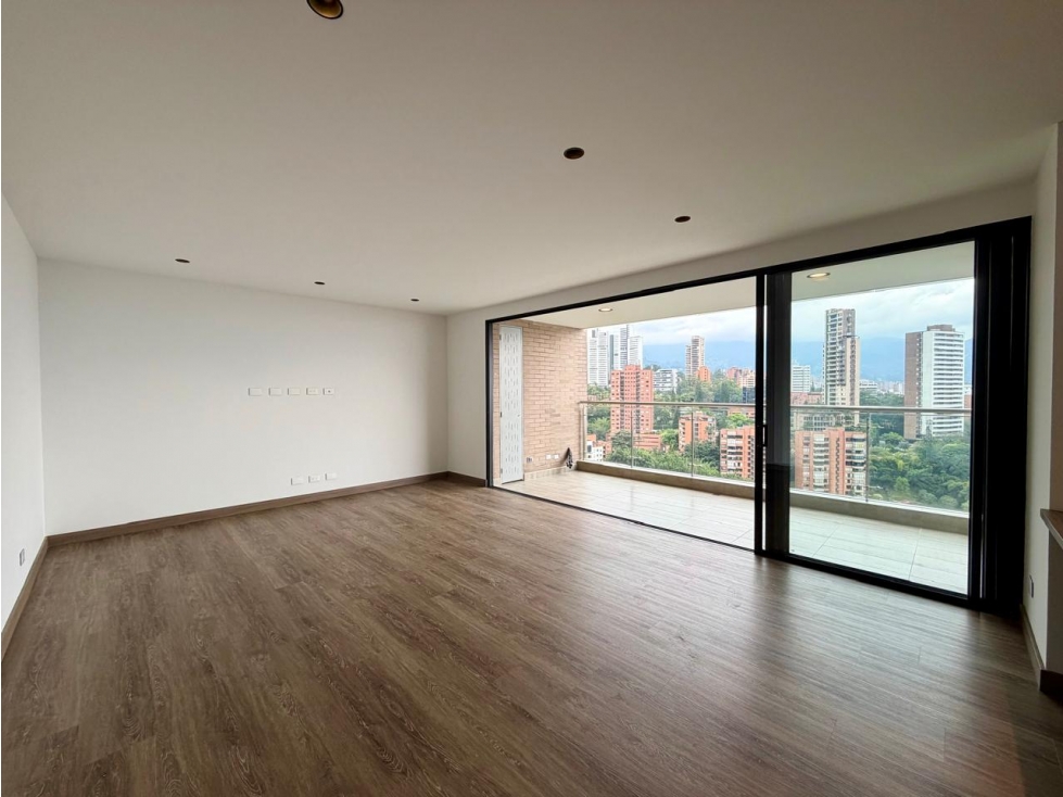 Apartamento en arriendo en El Campestre, Medellín · foto 2 de 14