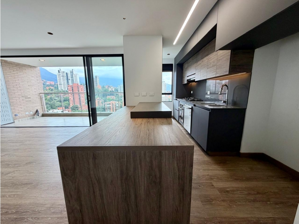 Apartamento en arriendo en El Campestre, Medellín · foto 4 de 14