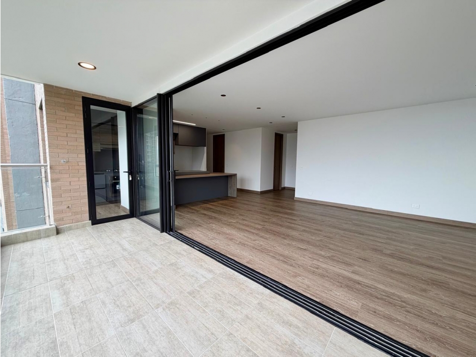 Apartamento en arriendo en El Campestre, Medellín · foto 6 de 14