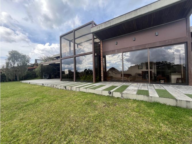 Casa en venta en Vía Las Palmas, Medellín, 450 m² · foto 3 de 12