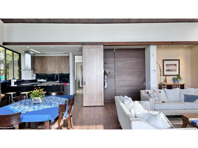 Casa en venta en Vía Las Palmas, Medellín, 450 m² · foto 7 de 12