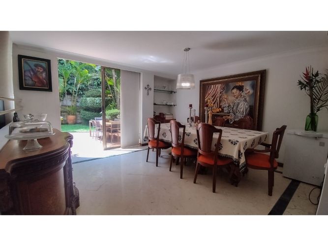 Casa de 4 alcobas en venta en Los Balsos, Medellín, 227 m² · foto 5 de 13