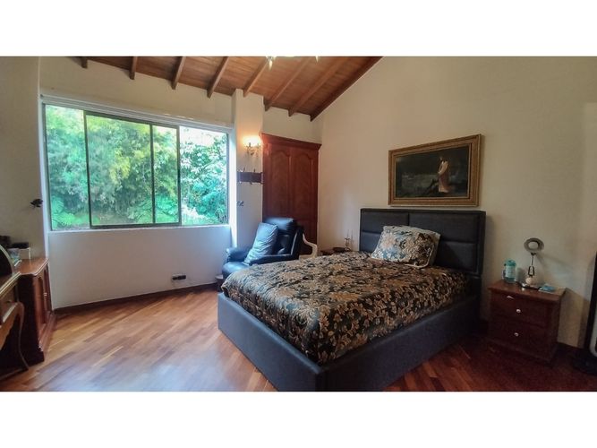 Casa de 4 alcobas en venta en Los Balsos, Medellín, 227 m² · foto 13 de 13
