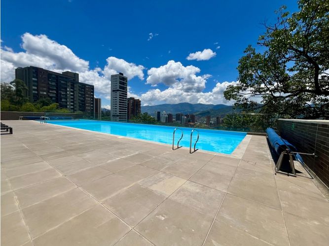 Apartamento de 3 alcobas en venta en Los Balsos, Medellín, 329 m² · foto 16 de 17