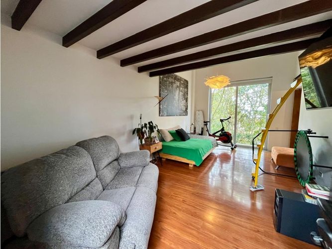 Casa de 3 alcobas en venta en Llano Grande, Medellín, 237 m² · foto 10 de 16