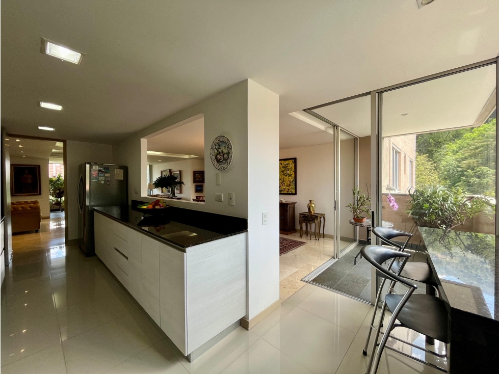 Apartamento en venta en El tesoro, Medellín 4