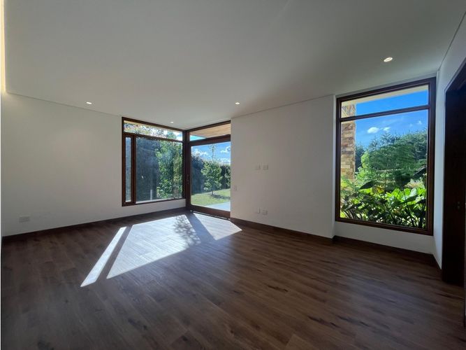 Casa de 3 alcobas en venta en La Ceja, 420 m² · foto 10 de 17