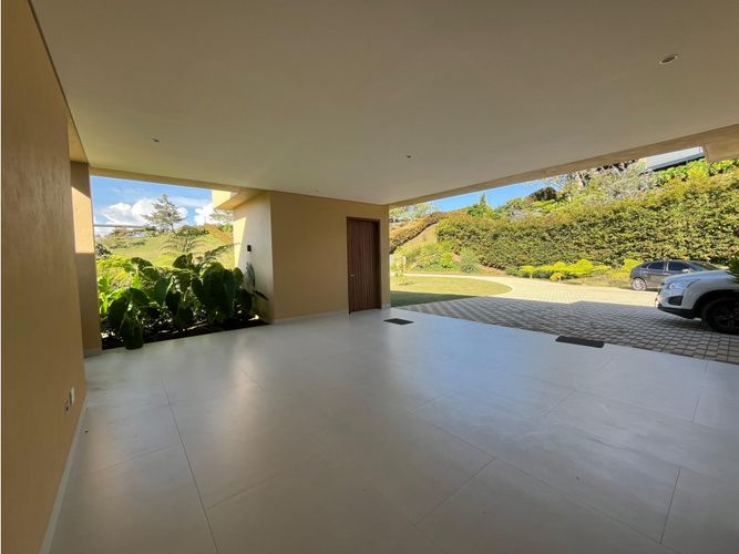 Casa de 3 alcobas en venta en La Ceja, 420 m² · foto 15 de 17