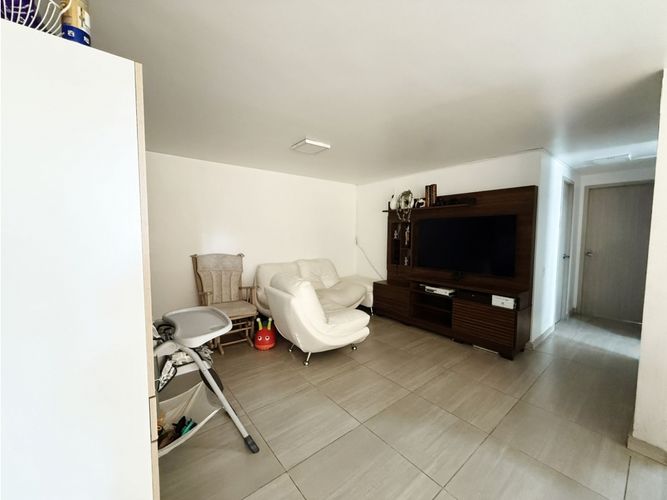 Apartamento de 2 alcobas en venta en Pan De Azucar, Sabaneta, 79 m² · foto 4 de 13