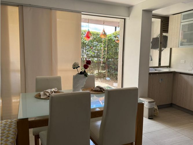 Apartamento de 2 alcobas en venta en Pan De Azucar, Sabaneta, 79 m² · foto 6 de 13