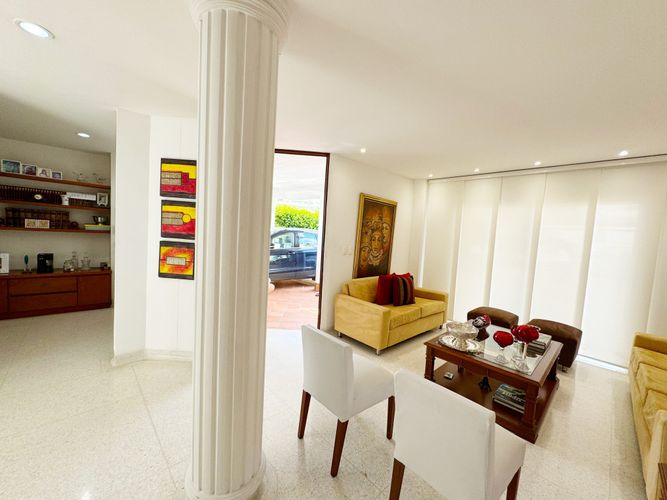 Casa de 3 alcobas en venta en La Floresta, Los Patios, 255 m² · foto 17 de 24