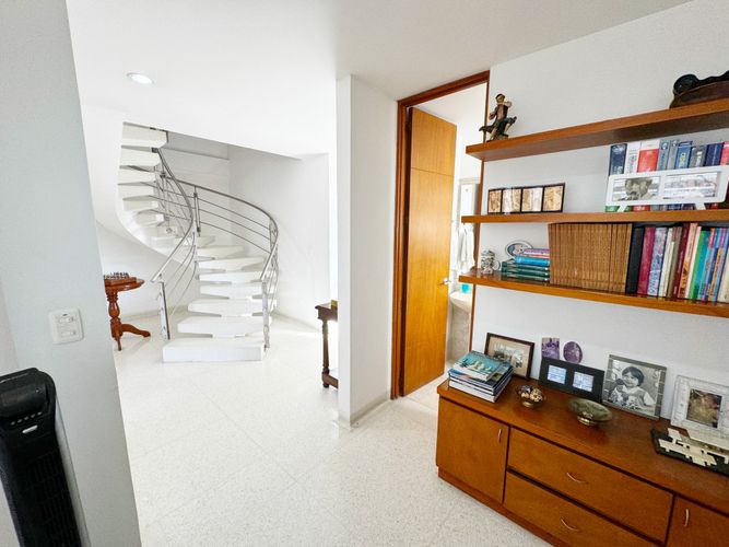 Casa de 3 alcobas en venta en La Floresta, Los Patios, 255 m² · foto 19 de 24