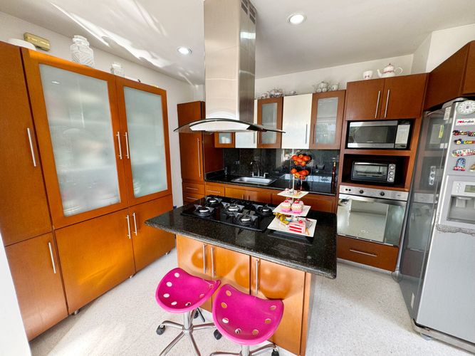 Casa de 3 alcobas en venta en La Floresta, Los Patios, 255 m² · foto 22 de 24