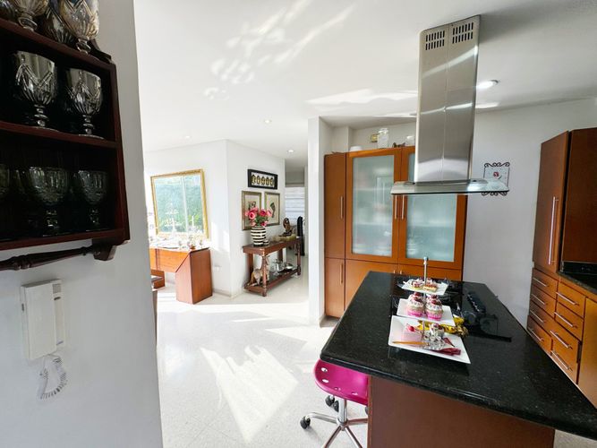 Casa de 3 alcobas en venta en La Floresta, Los Patios, 255 m² · foto 24 de 24