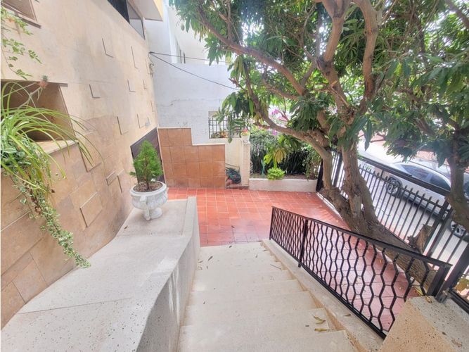 Casa de 4 alcobas en venta en Los Jobos, Barranquilla, 355 m² · foto 4 de 19