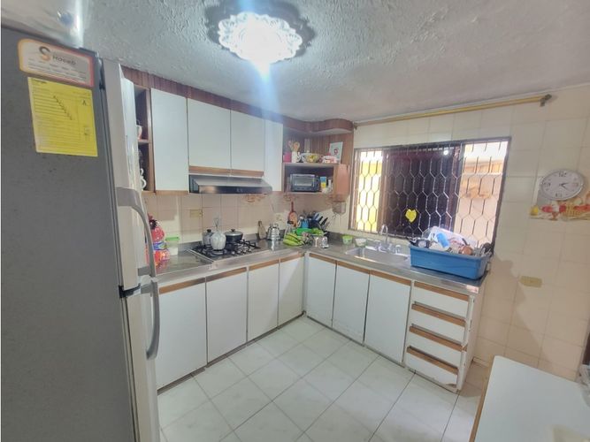 Casa de 4 alcobas en venta en Los Jobos, Barranquilla, 355 m² · foto 5 de 19