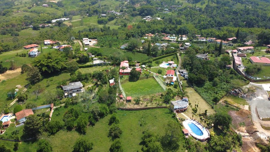Lote en venta en Combia Baja, Pereira, 8014 m² · foto 6 de 7