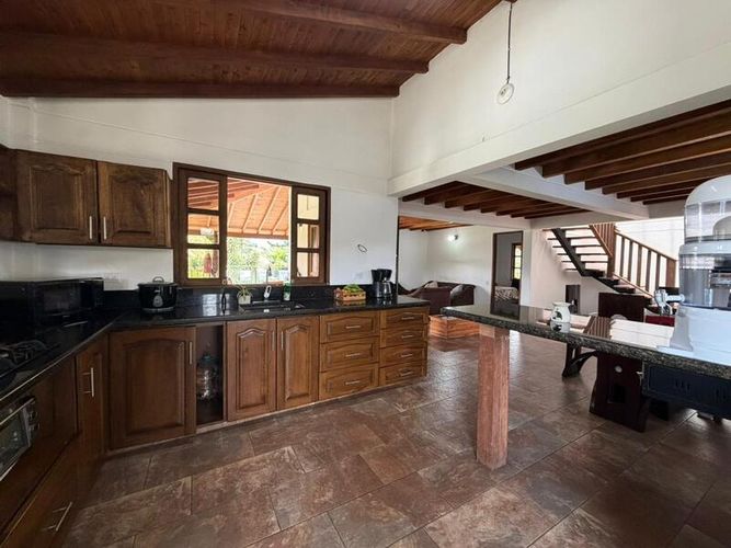 Finca en arriendo en Playa Rica-Rancheria, Rionegro, 300 m² · foto 2 de 14