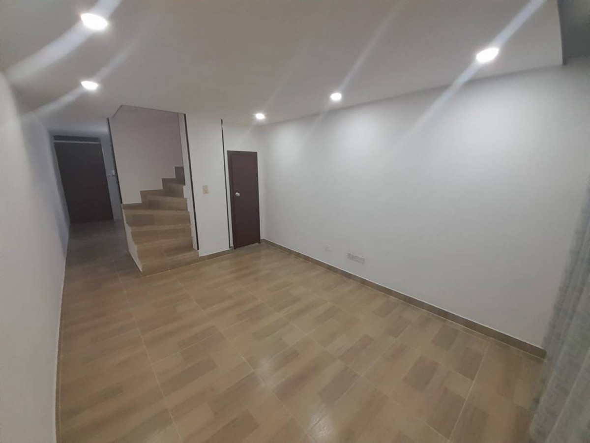 Casa en venta en Rincon De La Valvanera, Bogotá · foto 2 de 17