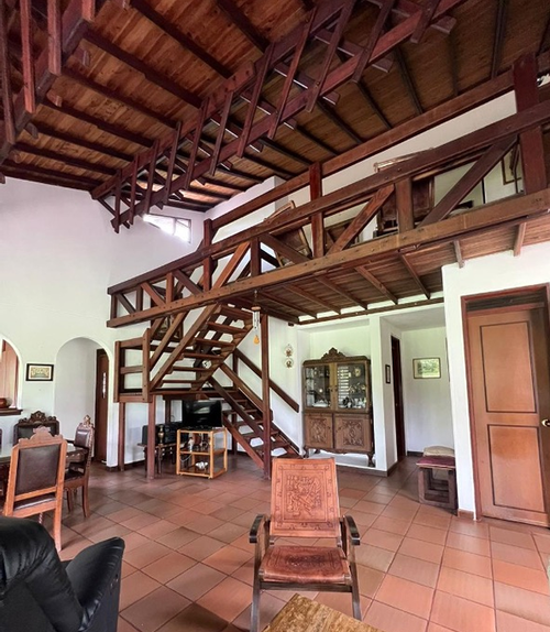 Casa de 4 alcobas en venta en Centro, Armenia, 282 m² · foto 6 de 16