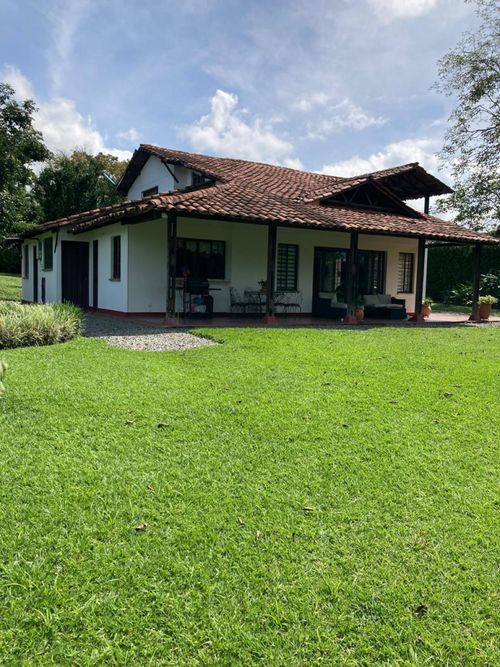 Casa de 4 alcobas en venta en Centro, Armenia, 282 m² · foto 10 de 16