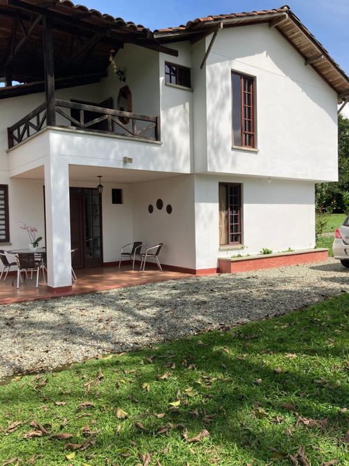 Casa de 4 alcobas en venta en Centro, Armenia, 282 m² · foto 11 de 16