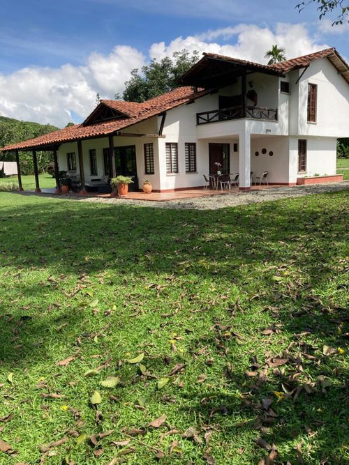 Casa de 4 alcobas en venta en Centro, Armenia, 282 m² · foto 13 de 16