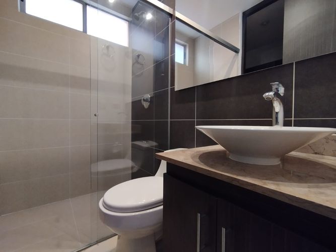 Apartamento de 3 alcobas en arriendo en Loma Del Escobero, Envigado, 108 m² · foto 15 de 20