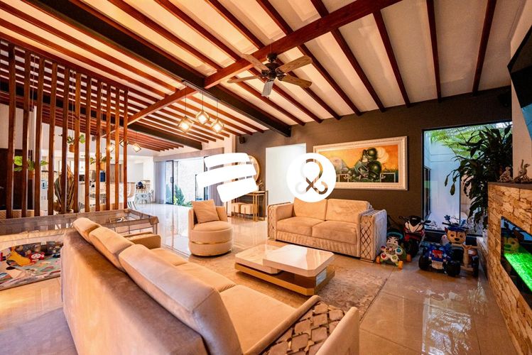 Casa de 5 alcobas en venta en Guamito, La Ceja · foto 12 de 20
