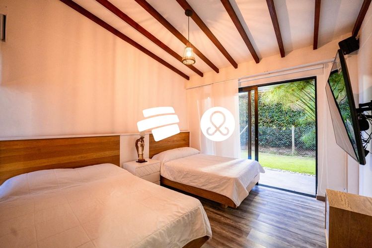 Casa de 5 alcobas en venta en Guamito, La Ceja · foto 18 de 20